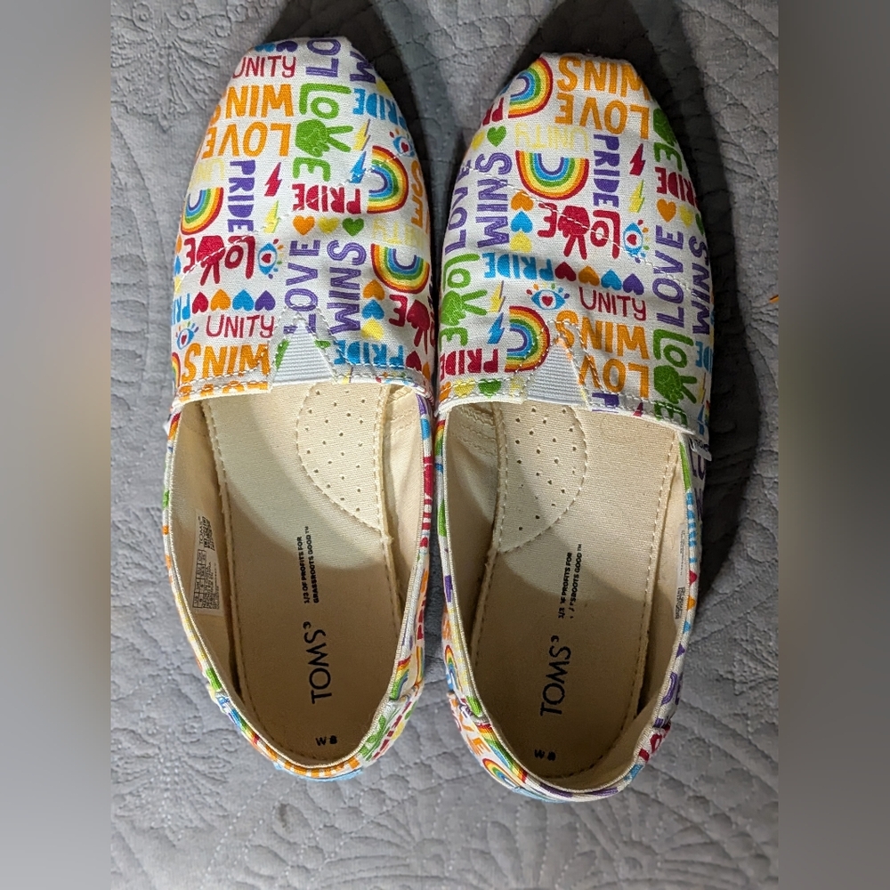 Toms Women Flat S 8 Pride Love Wins Rainbow LGBTQ+  Unity Slip On Shoes Canvas
